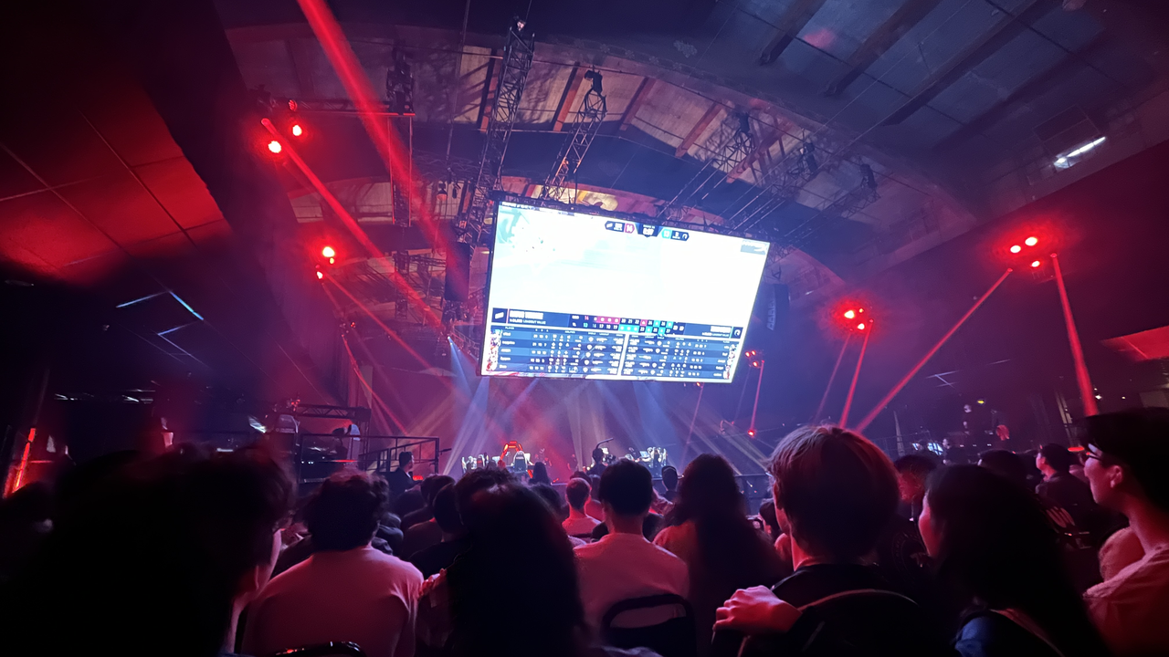 VCT esports放送デスク