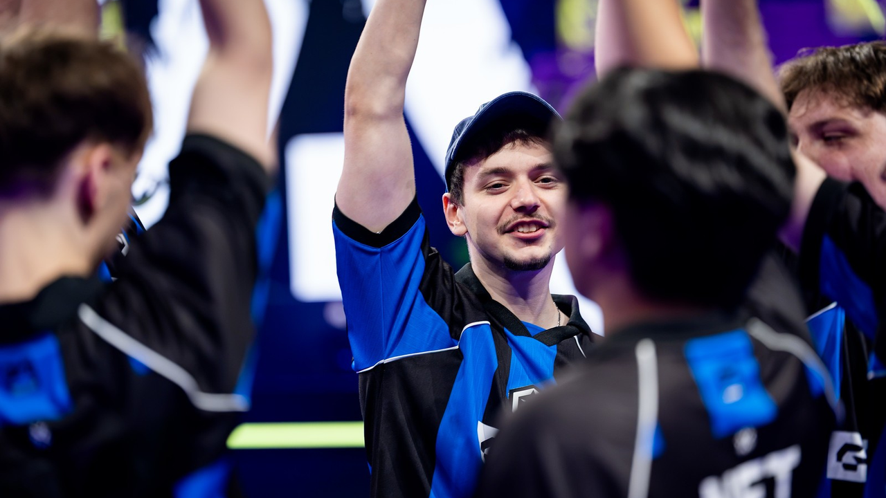 GIANTX-spillere under åbningskampen i Stage 2 mod FNATIC