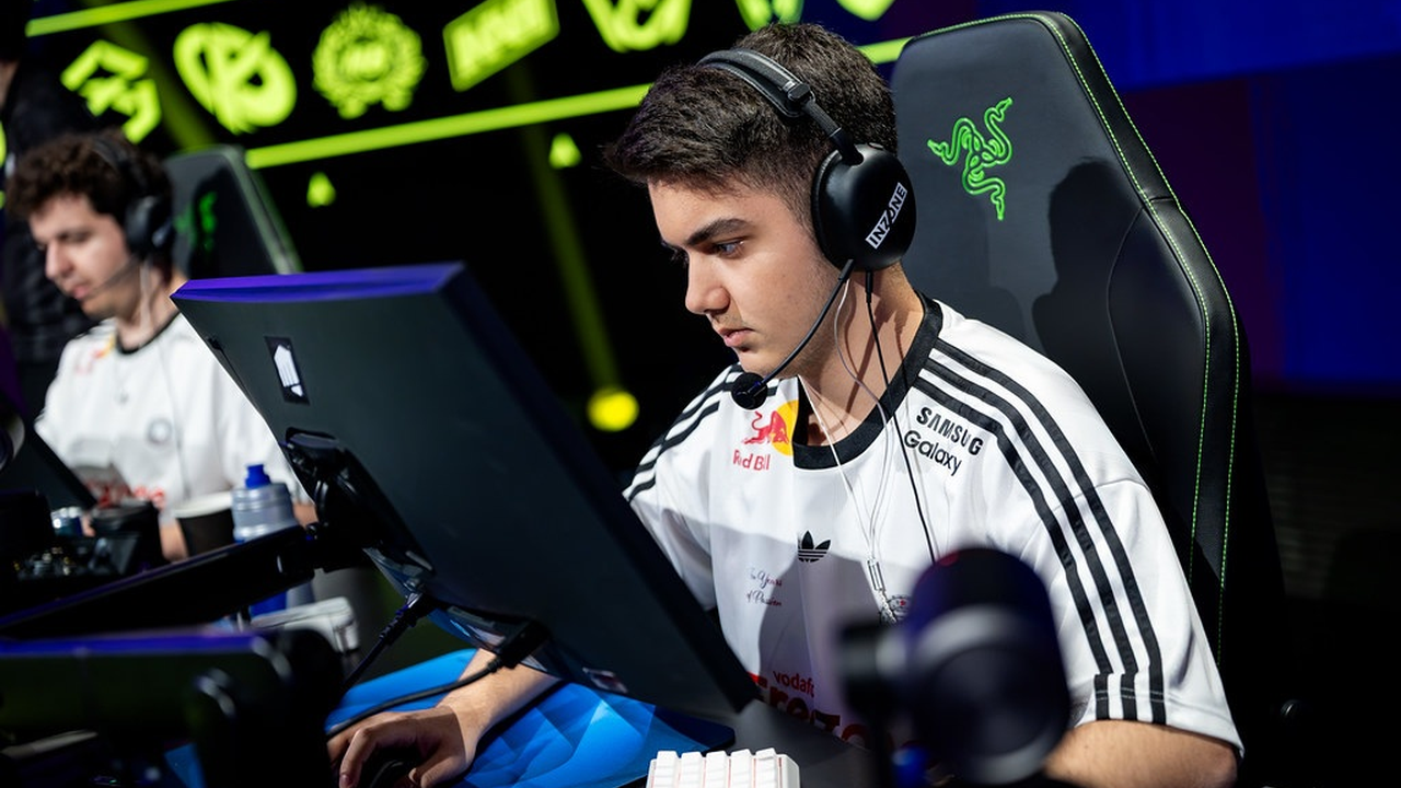 FUT Esports-spelare under den pågående VCT EMEA-serien mot Gentle Mates