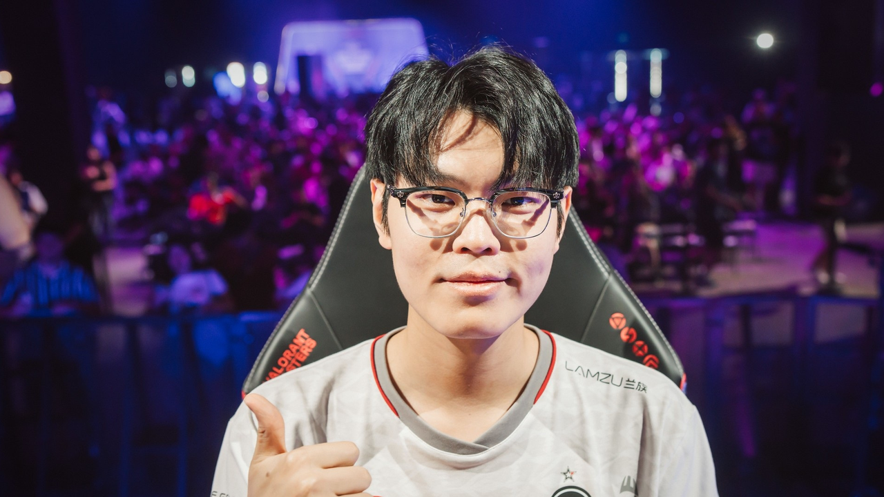 Nova Esports-spilleren cb til et Valorant-begivenhed