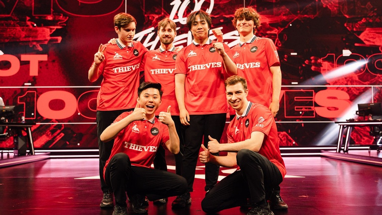 100 Thieves Valorant players stand together on stage